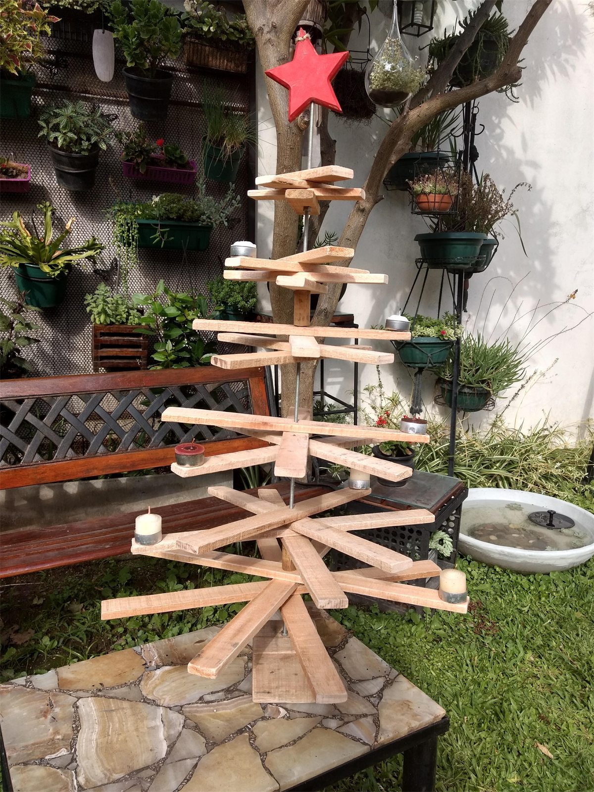 Trabajo de reciclado y bricolage 06